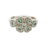 9CTPre-owned White Gold Elegant Flower Ring (Size K)
