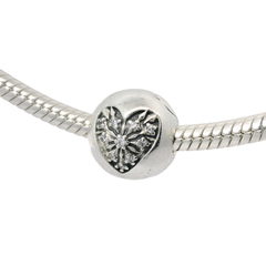 Genuine PANDORA 796388CZ Heart of Winter Clip Only