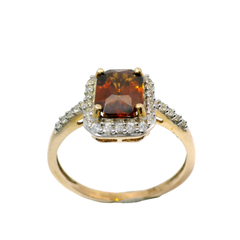 9CT Pre-owned Ladies Elegant Stone Set Ring Size Q