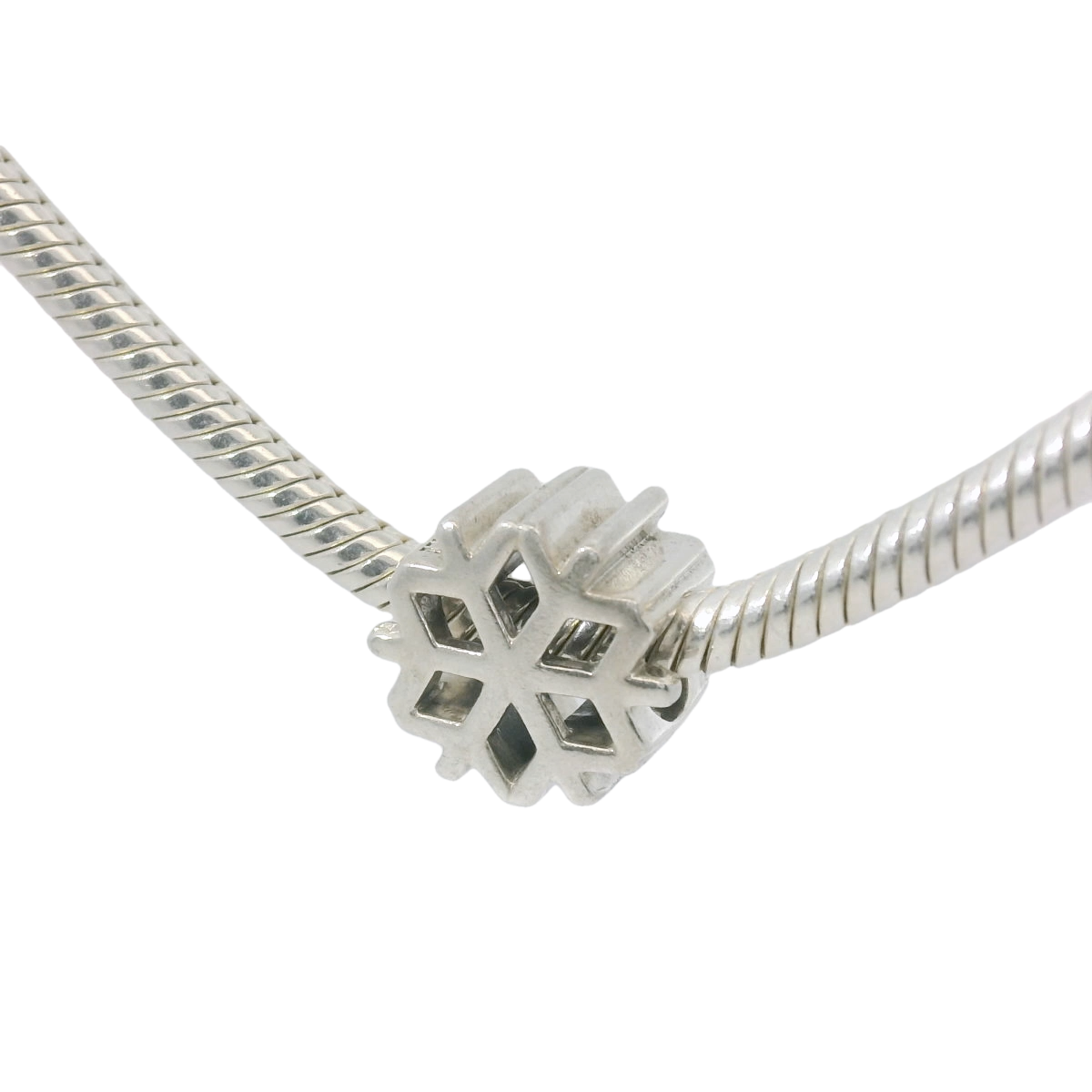 Genuine PANDORA 798469C00 Openwork Snowflake Bead Charm Only