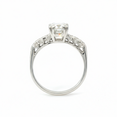 Round Brilliant 1CT Centre 1.300TCW VS1 / VS2 G-H 18CT White Gold Solitaire / Diamond Shoulders Ring Size N