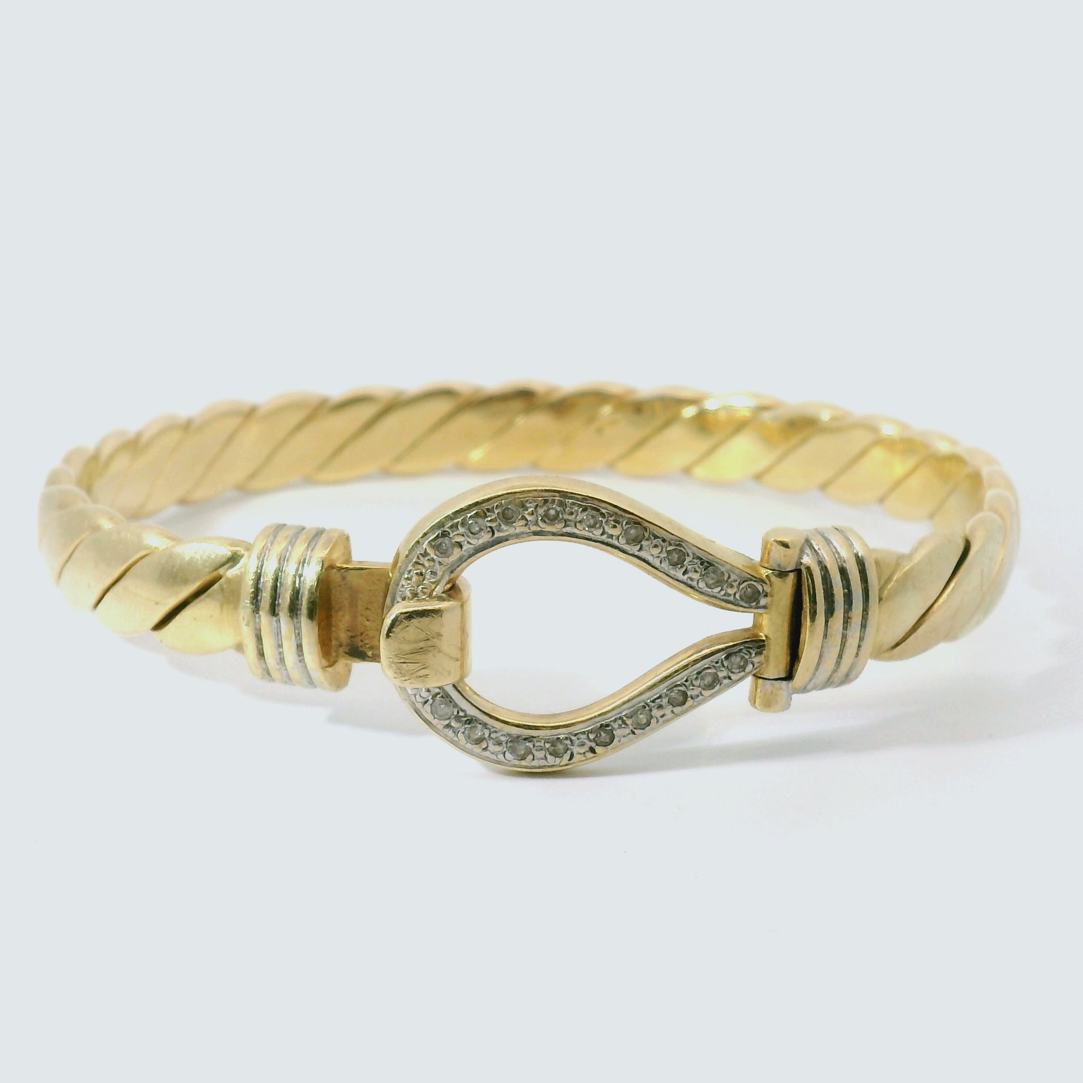 7" Pre-owned 9CT Ladies Diamond Set Hook & Loop Bangle (34.5g)