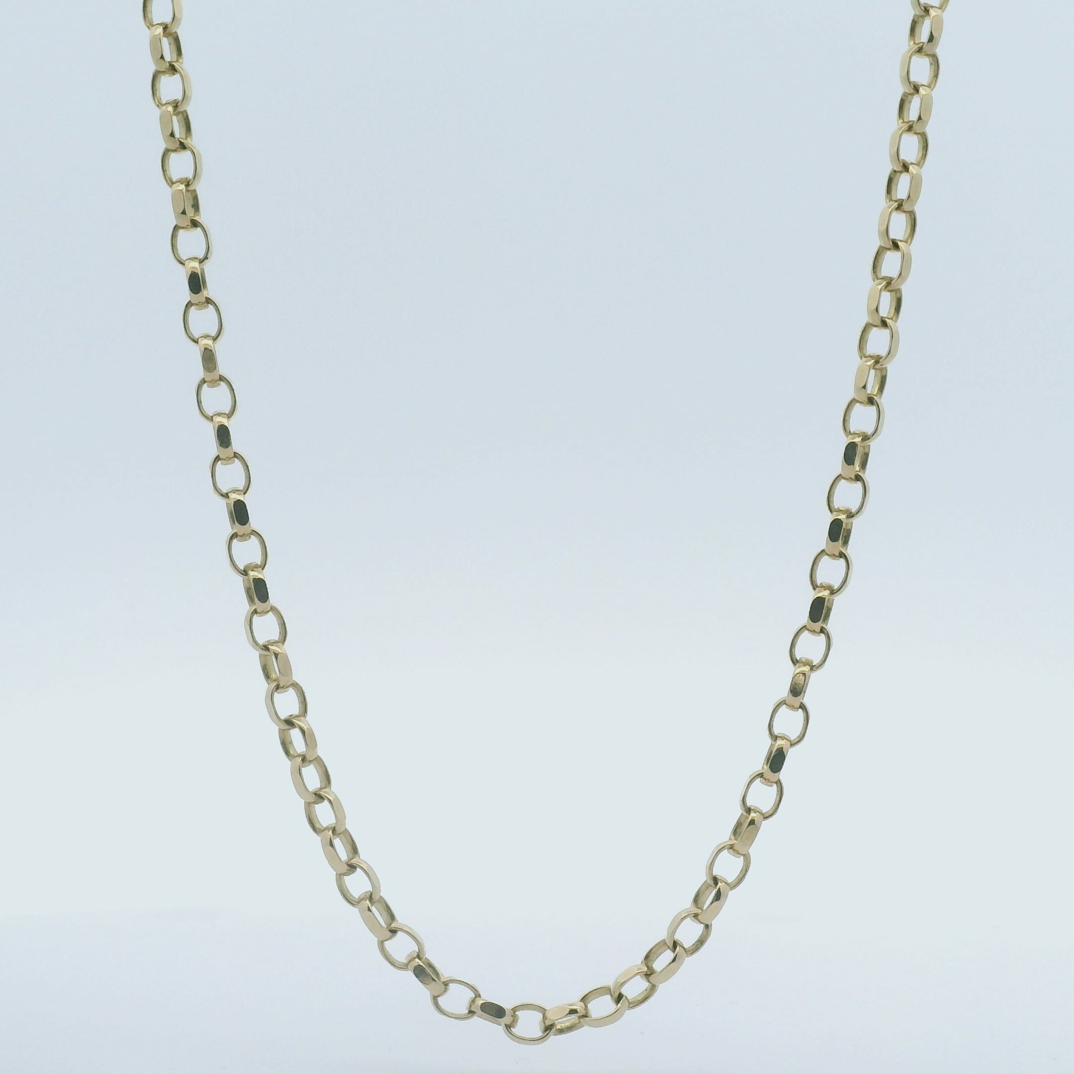 18" Pre-owned 9CT Oval Belcher Chain Necklace (9.5g)