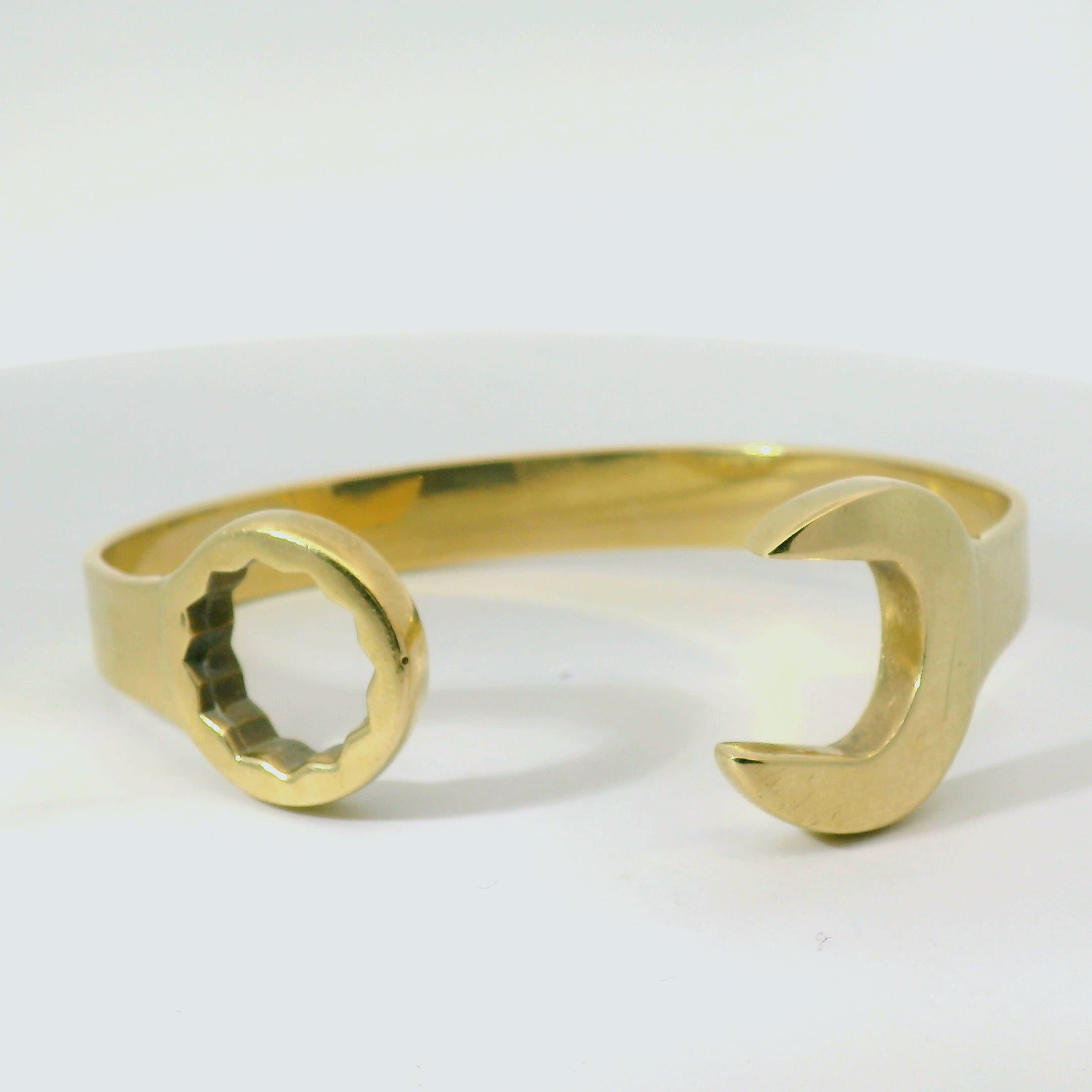 6.5" Pre-owned 9CT Spanner Bangle (35.4g)