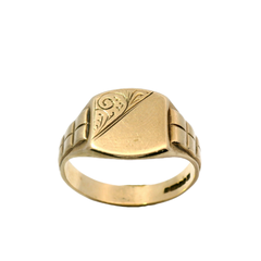 9CT Pre-owned Patterned Signet Ring Size T