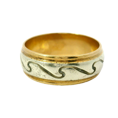 9CT Pre-owned Yellow/White Gold Patterned Band Ring (Size U)