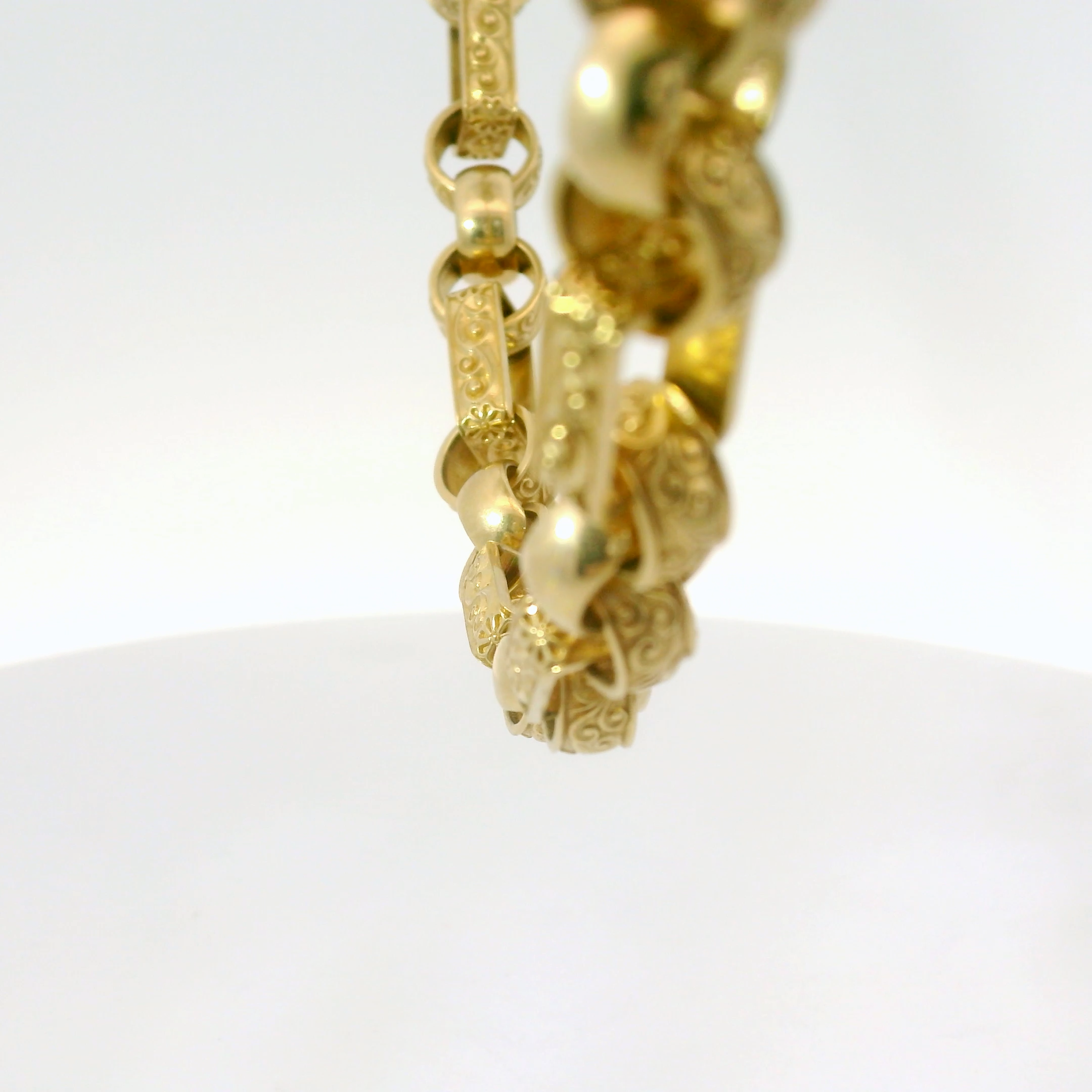 26” Pre-owned 9CT Gypsy Link Chain Necklace (83.89g)