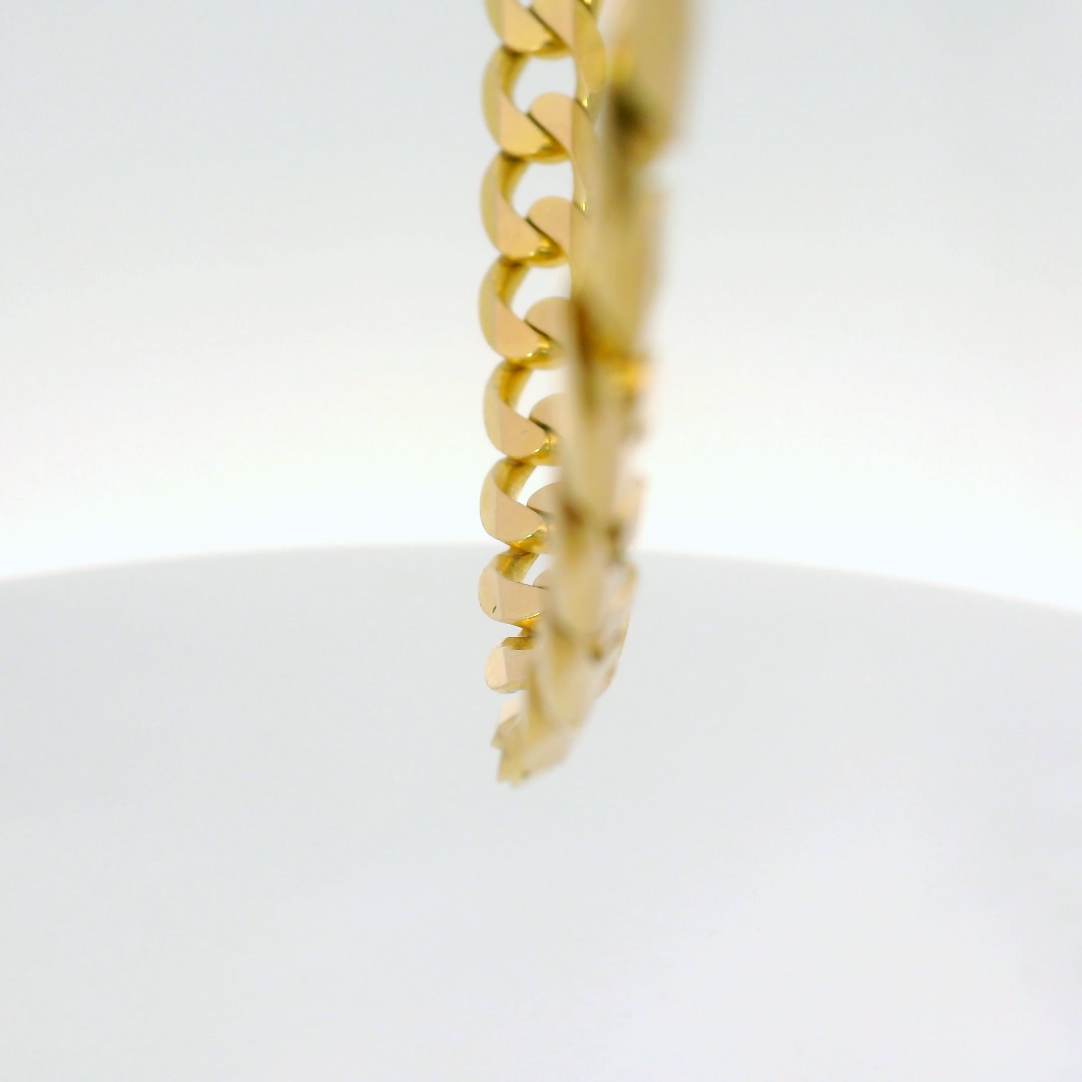 24” Pre-owned 9CT Flat Curb Chain Necklace (62.64g)