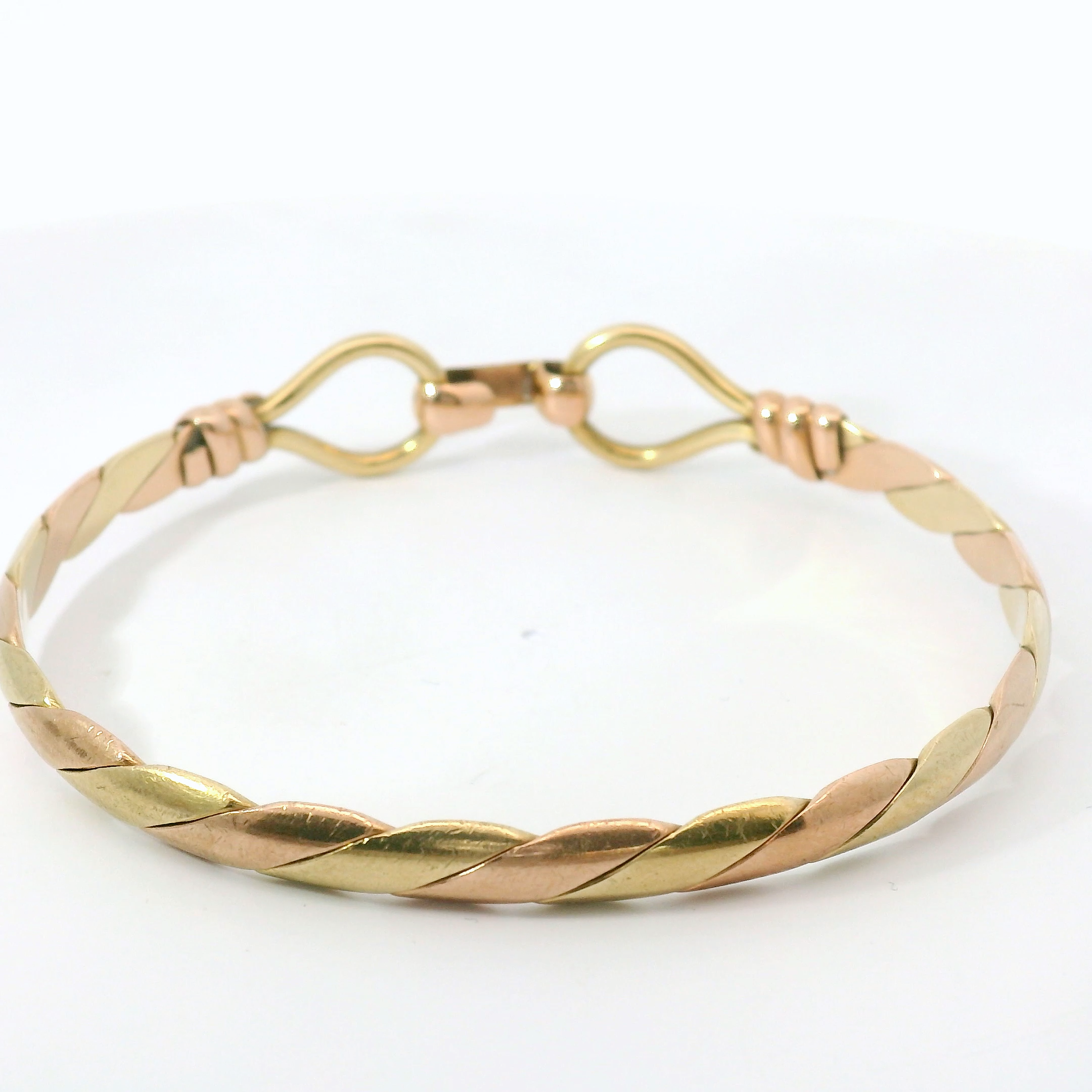 7” Pre-owned 9CT Two-Tone Double Hook & Loop Bangle (16.24g)
