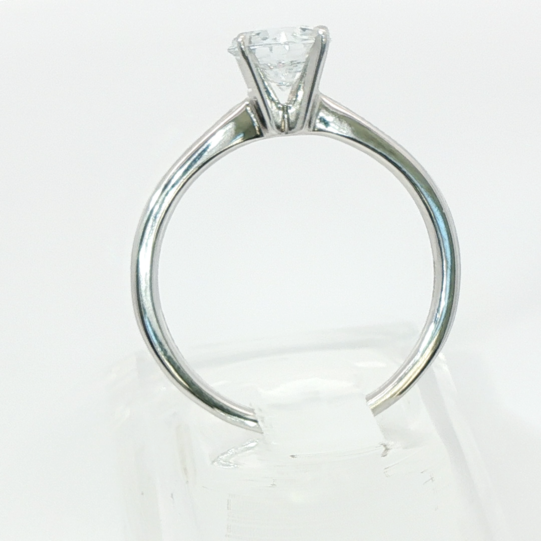 Diamond Solitaire 1CT VS2 F 9CT White Gold Ring Size P