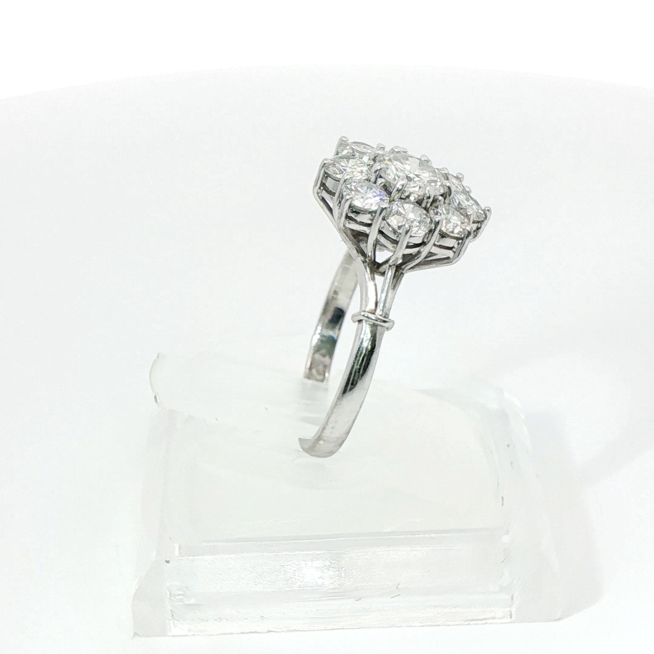 Diamond Flower Cluster 0.75 Centre 2.75 Total Carat Weight SI1 18CT White Gold Ring Size J