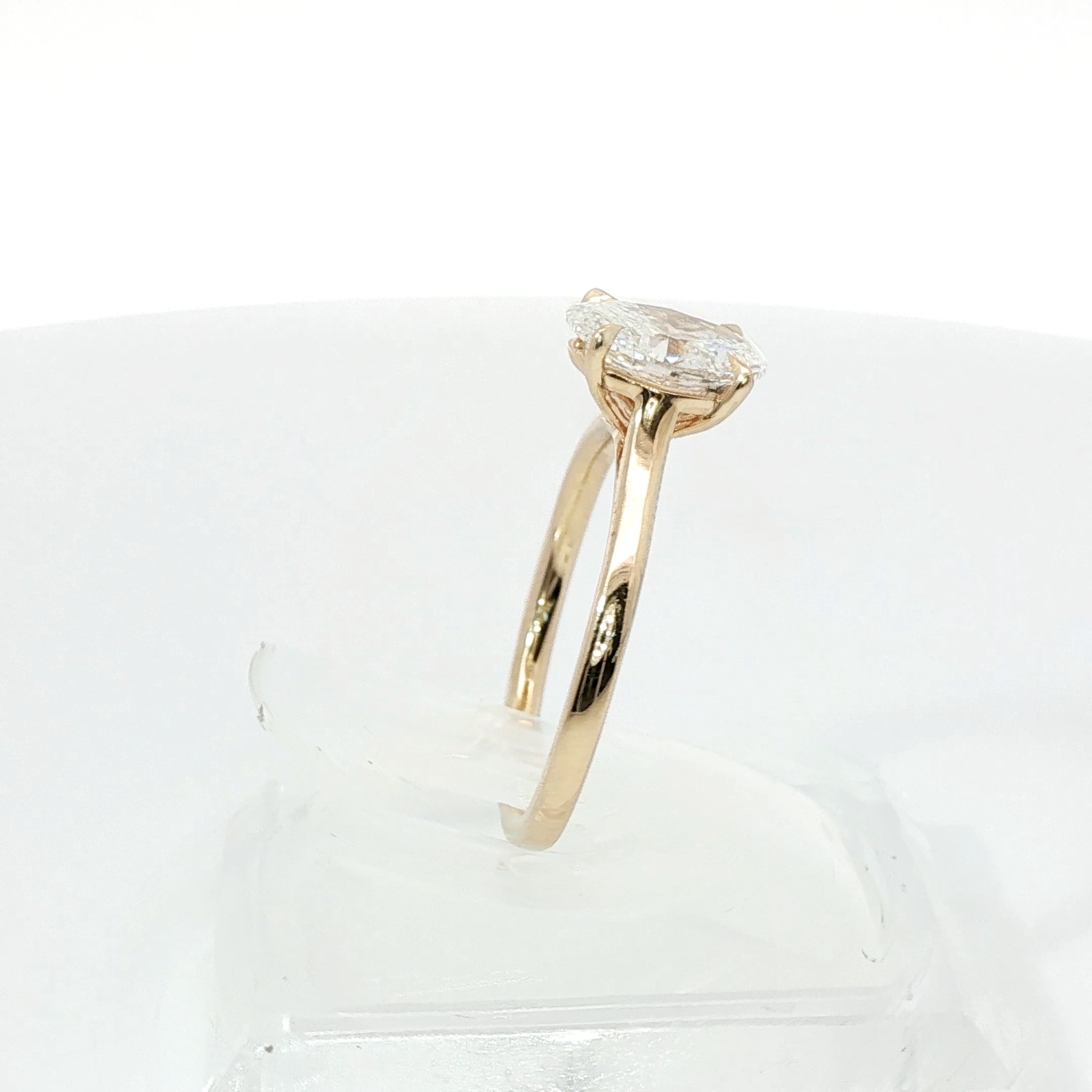 Oval Solitaire Taper Shoulders 1CT VS1 E/F 18CT Yellow Gold Ring Size J