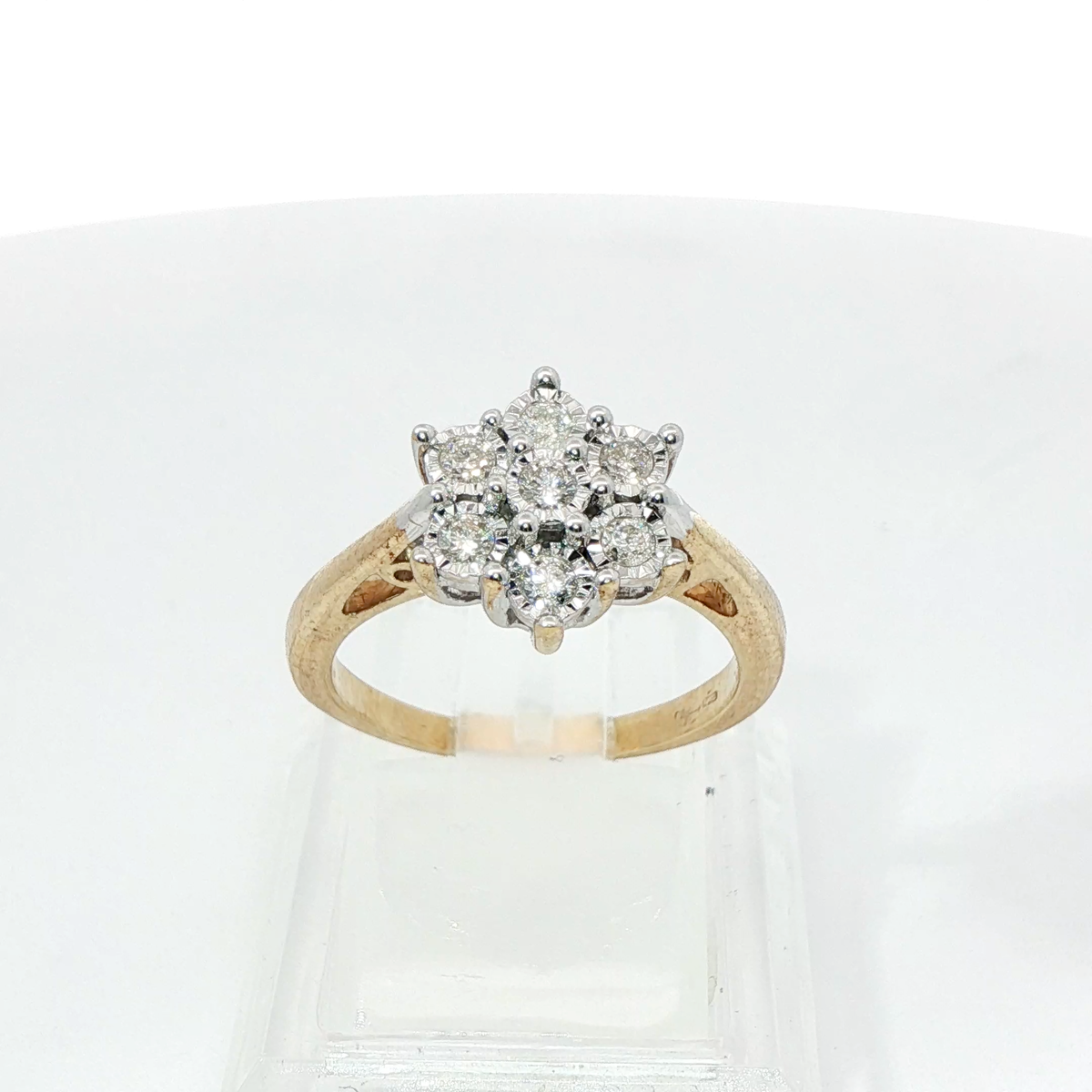 Round Brilliant Flower Cluster TCW 0.35 SI1 G-H 9CT Yellow Gold Size M