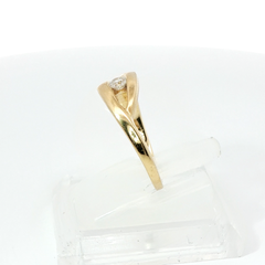 Round Brilliant Solitaire Tension 0.15CT SI1 G/H 18CT Yellow Gold Ring Size N