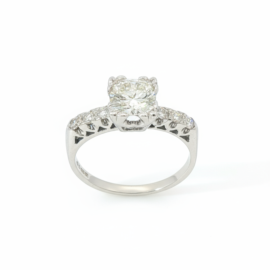 Round Brilliant 1CT Centre 1.300TCW VS1 / VS2 G-H 18CT White Gold Solitaire / Diamond Shoulders Ring Size N