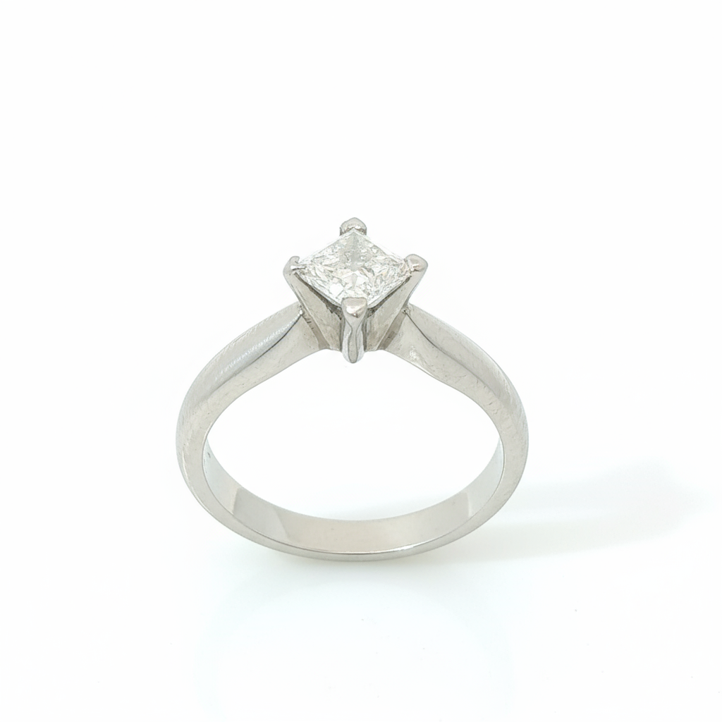 Princess Cut 0.3CT SI1 G 18CCT White Gold Prong Ring Size J