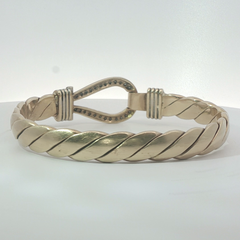 7.75" Pre-Owned 9ct Stone Set Hook Bangle (65.43g)