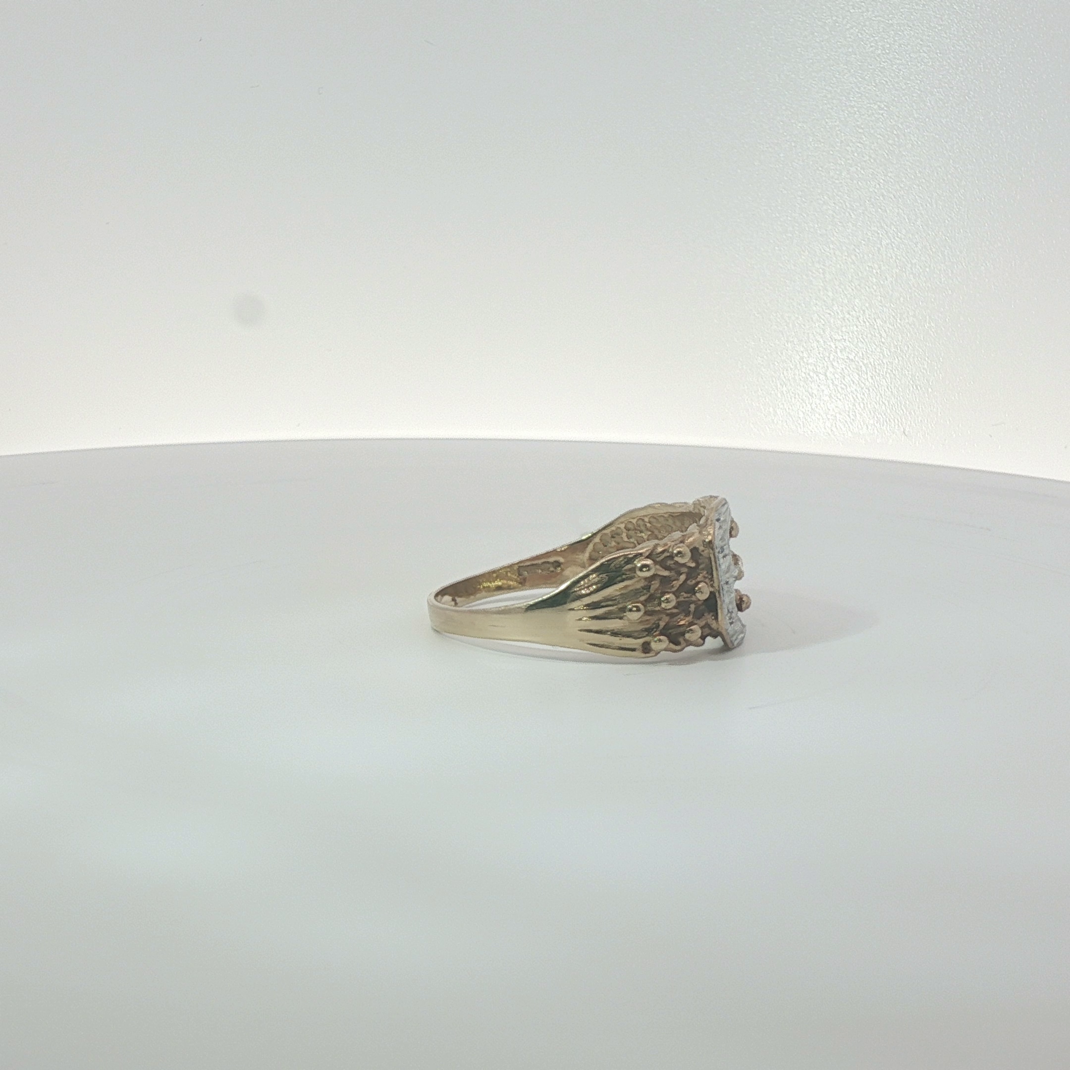 Size Z Pre-Owned Buckle Ring (5.07g)