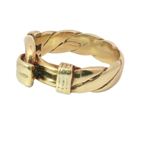 9CT Hook & Loop Ring (Size Z)