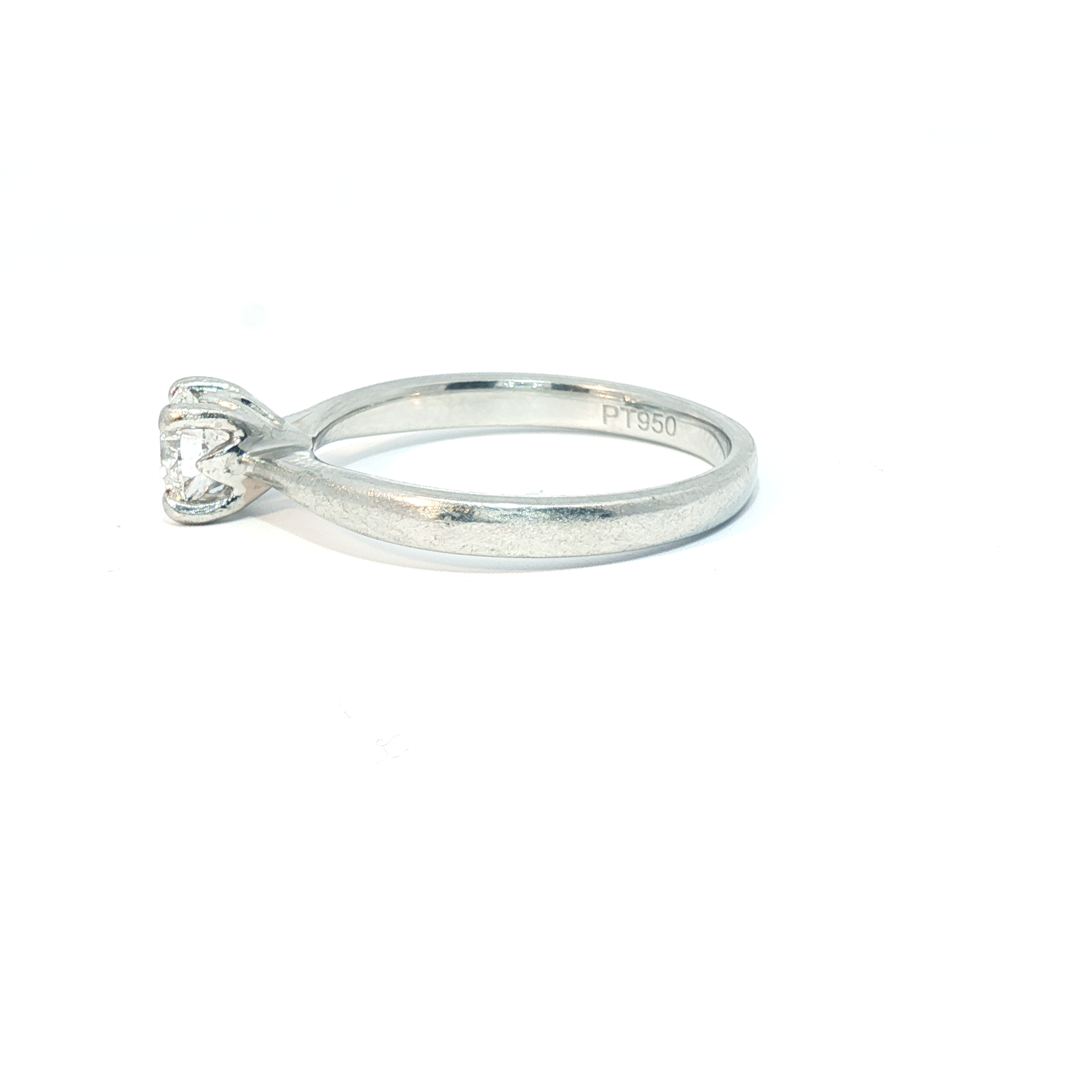 Platinum 0.5ct solitaire G-H SI1 - Goldbank Jewellers