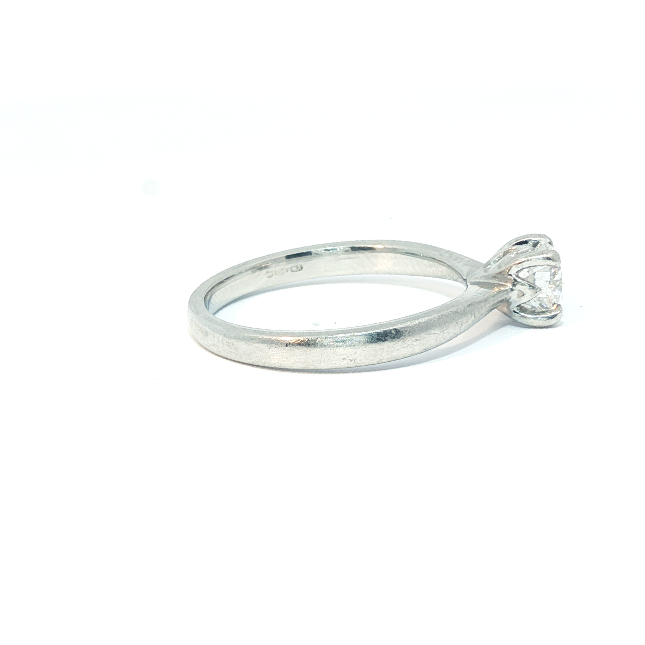 Platinum 0.5ct solitaire G-H SI1 - Goldbank Jewellers