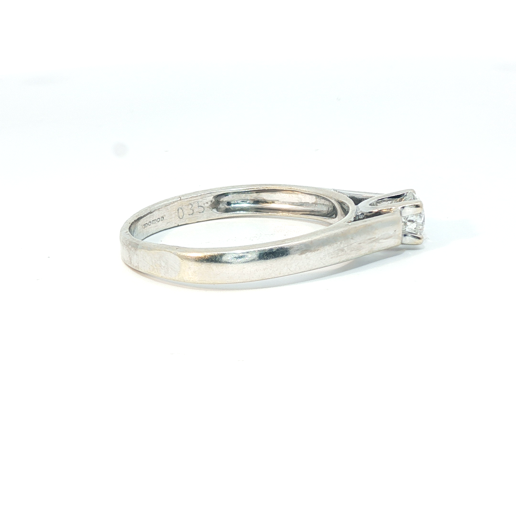 18ct White gold 0.35ct solitaire - Goldbank Jewellers