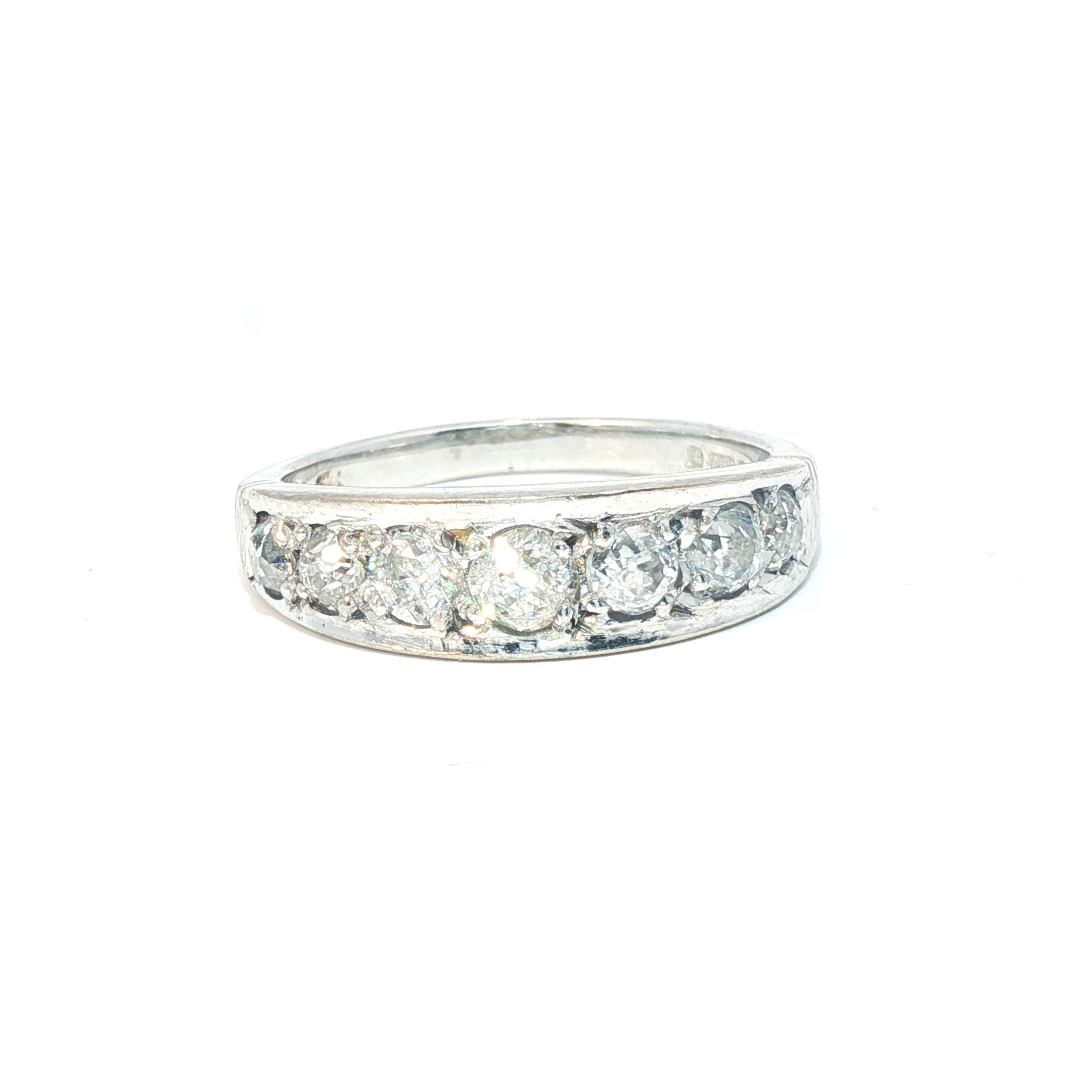 18ct white gold 7 stone diamond band - Goldbank Jewellers