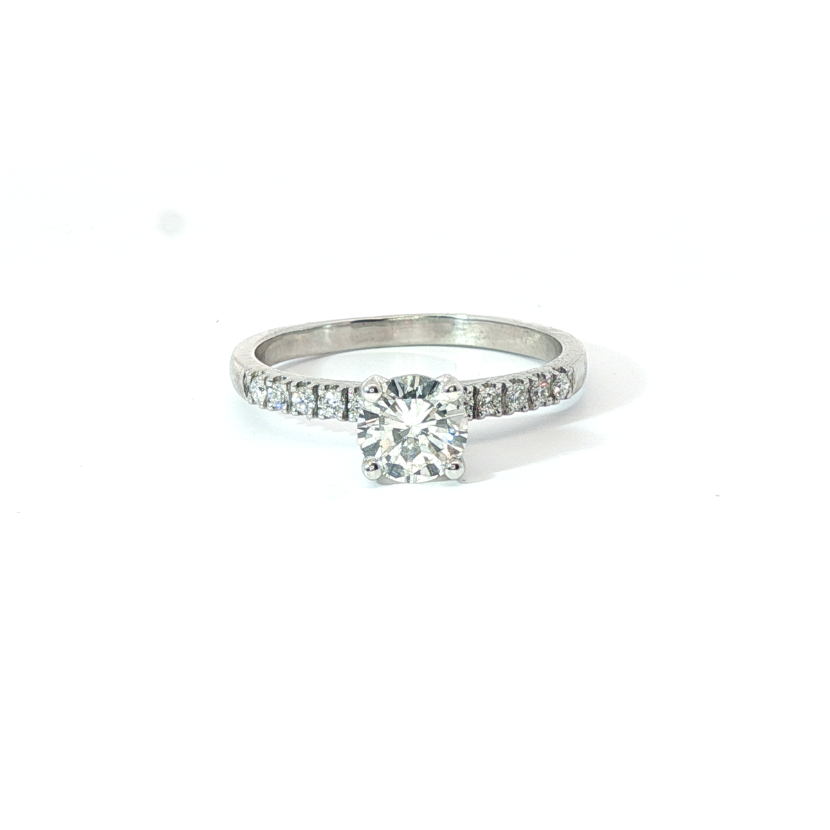 18ct- 0.75ct Round brilliant- Diamond set shoulders - Goldbank Jewellers