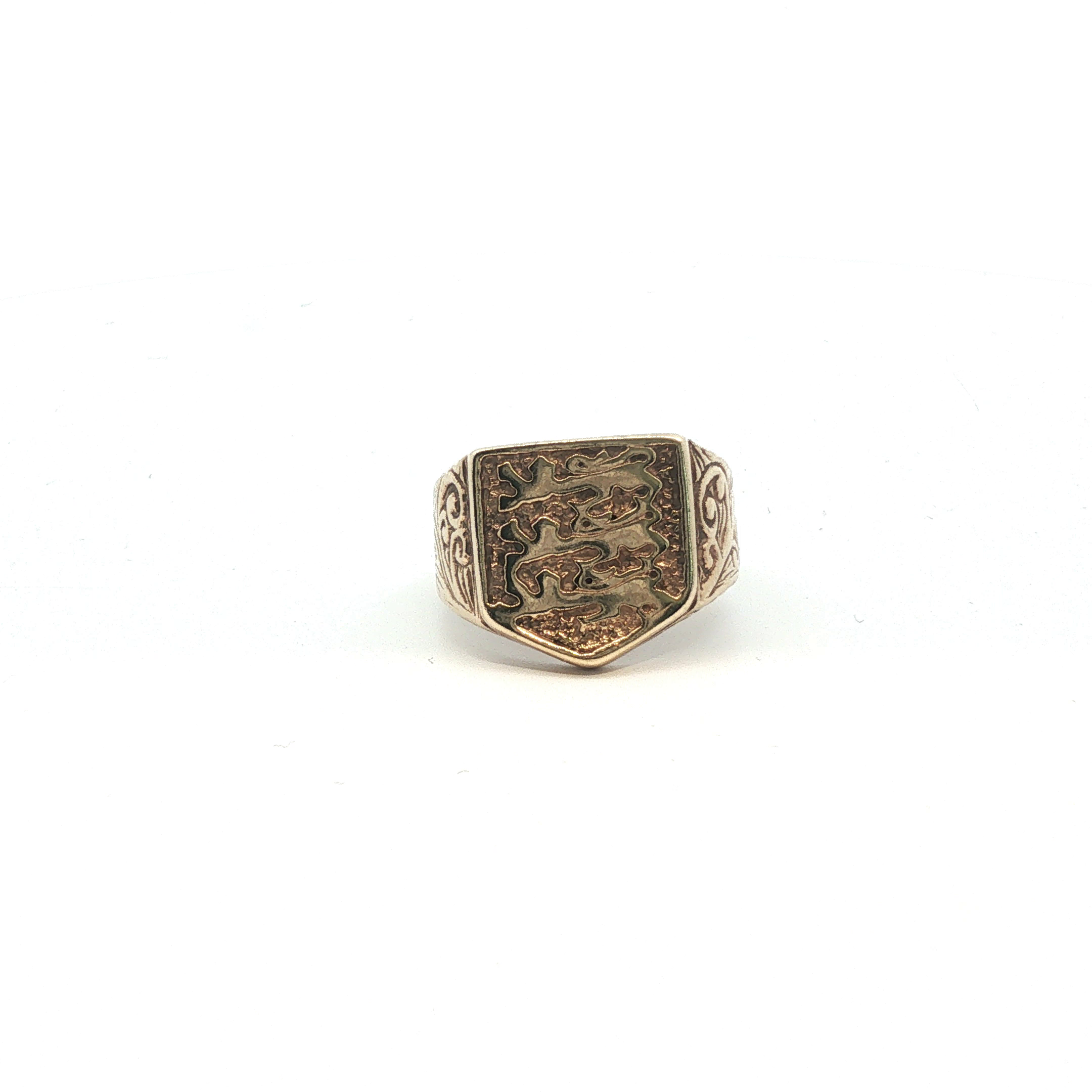 Size O.5 - Pre Owned - 9ct - Three Lions Shield Signet Ring - ( 6.67g ) - Goldbank Jewellers