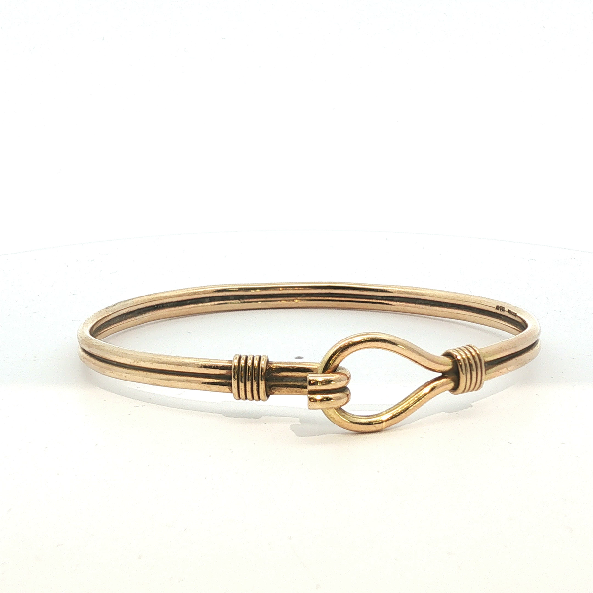 7.5" - Pre Owned - 9ct - Double Wire Hook and Loop Bangle - ( 26.60g ) - Goldbank Jewellers
