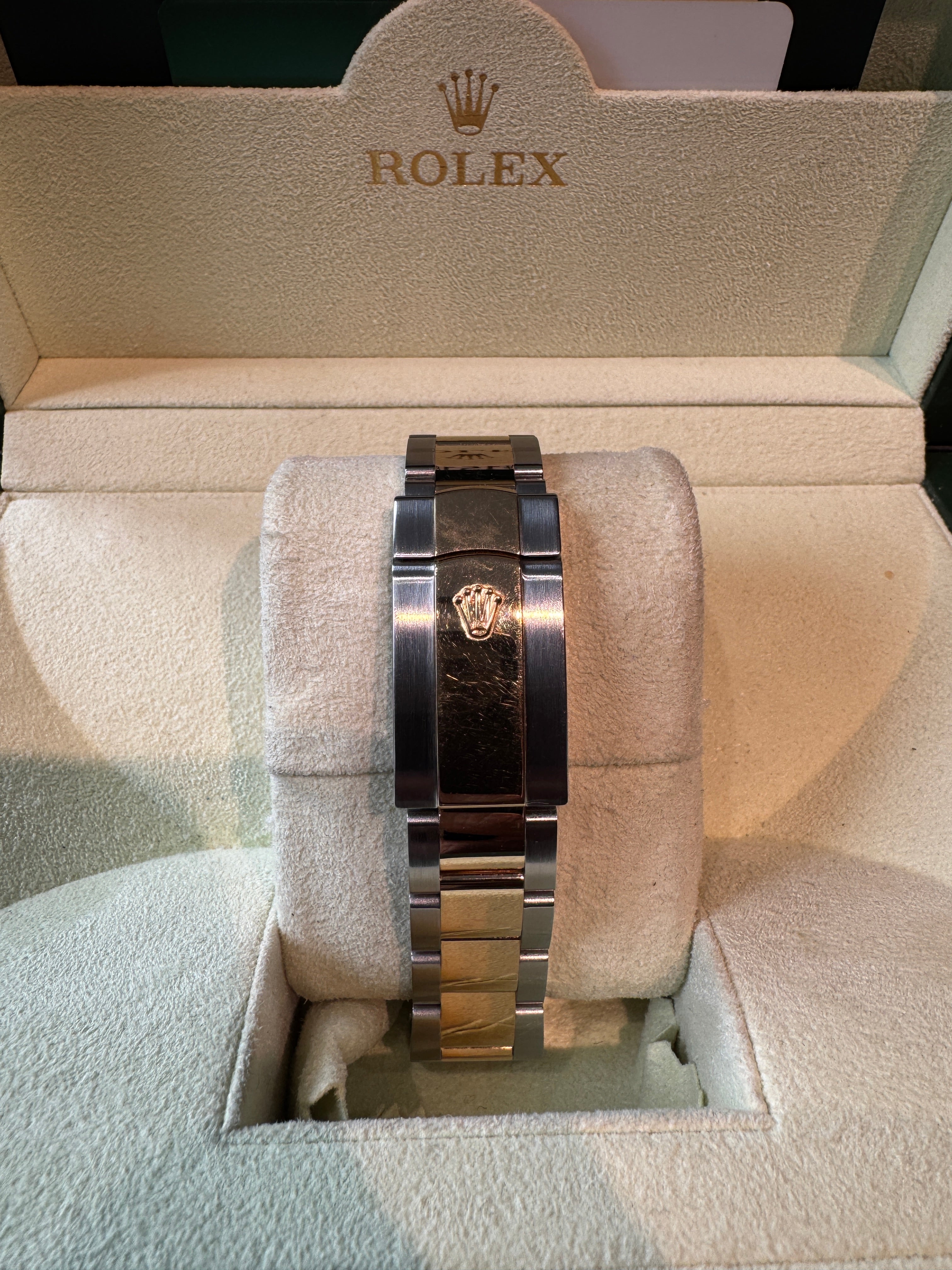 Pre Owned - Rolex Datejust - 116233 - 2005 - 36mm - Box And Rolex Service Card - Goldbank Jewellers