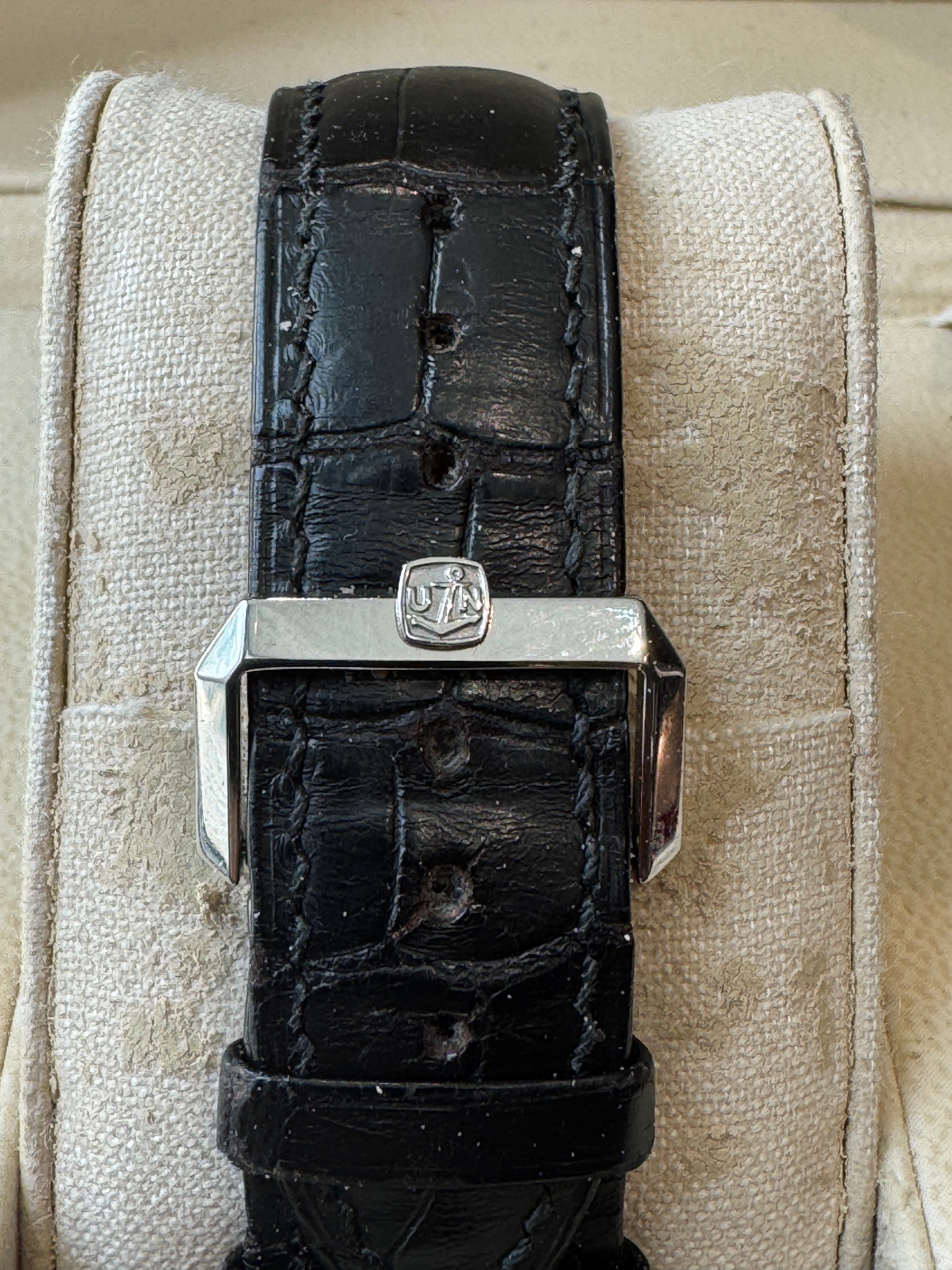 Pre Owned - Ulysses Nardin - Gigante - Box No Papers. - Goldbank Jewellers