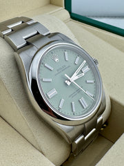 Pre Owned - Rolex OP 41mm pistachio - 134300 - 2026 - Full Set
