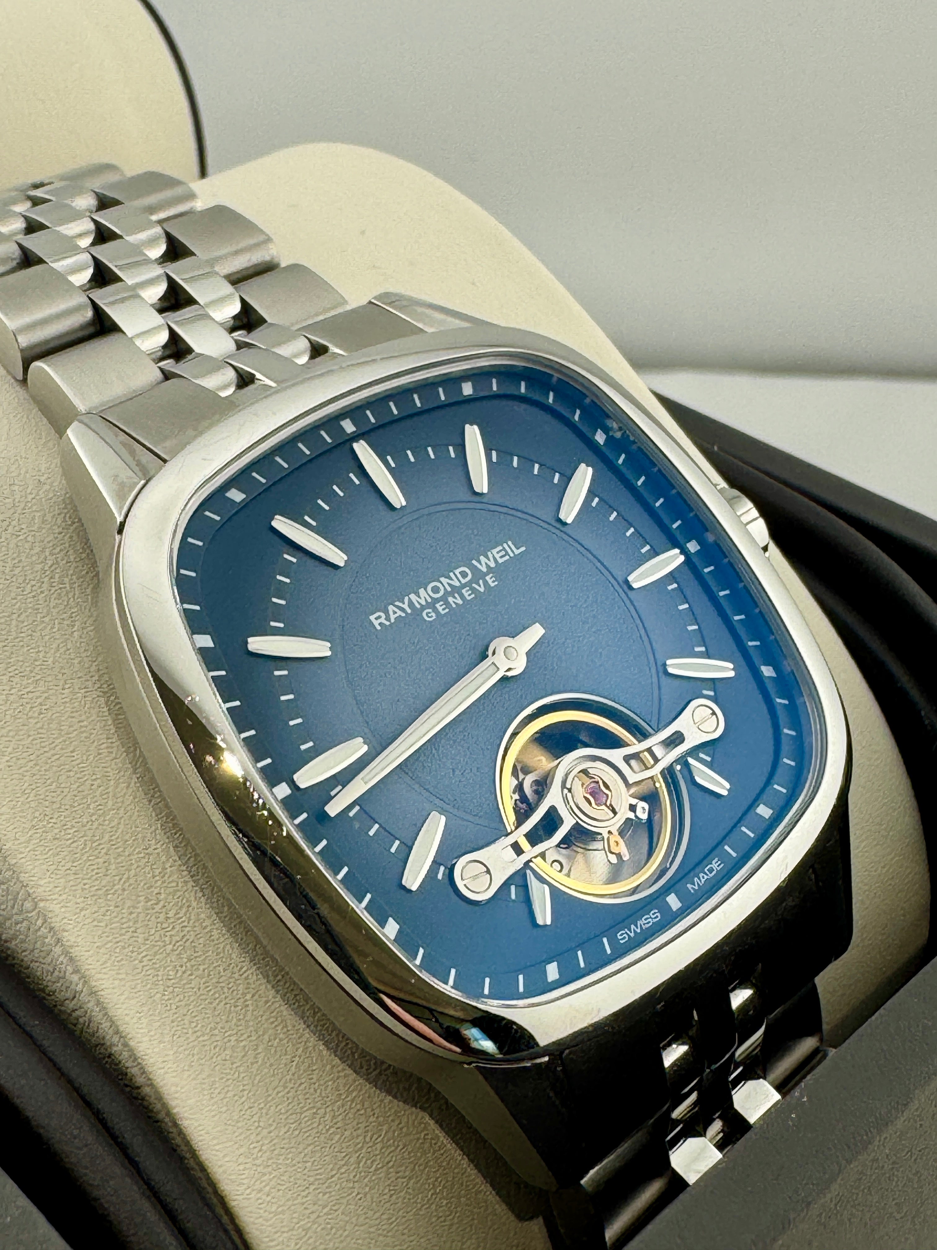 Pre Owned - Raymond Weil Freelancer Open Heart - 27901 - 2024 - Full Set - Goldbank Jewellers