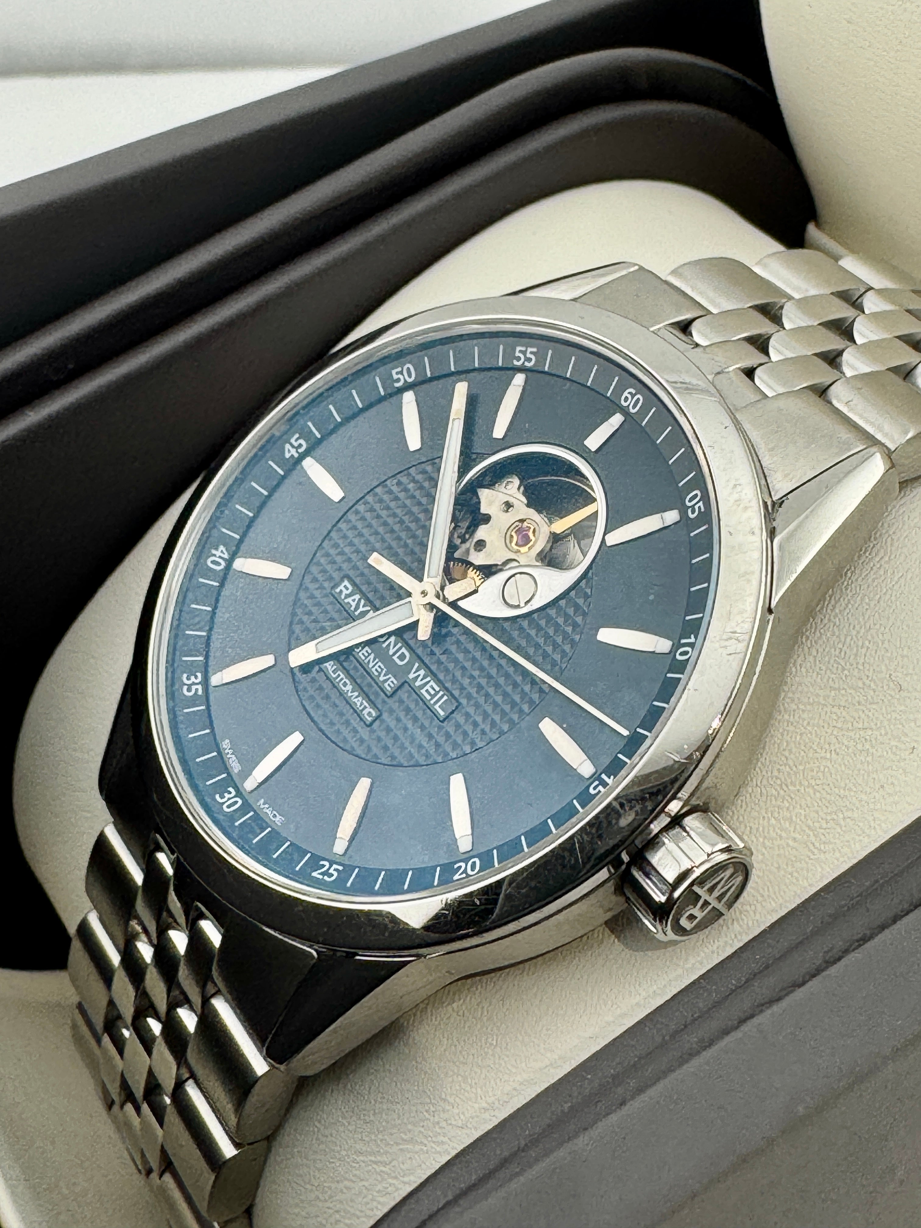 Pre Owned - Raymond Weil Open Heart - 2025 - 40mm - 4200 - Full Set - Goldbank Jewellers