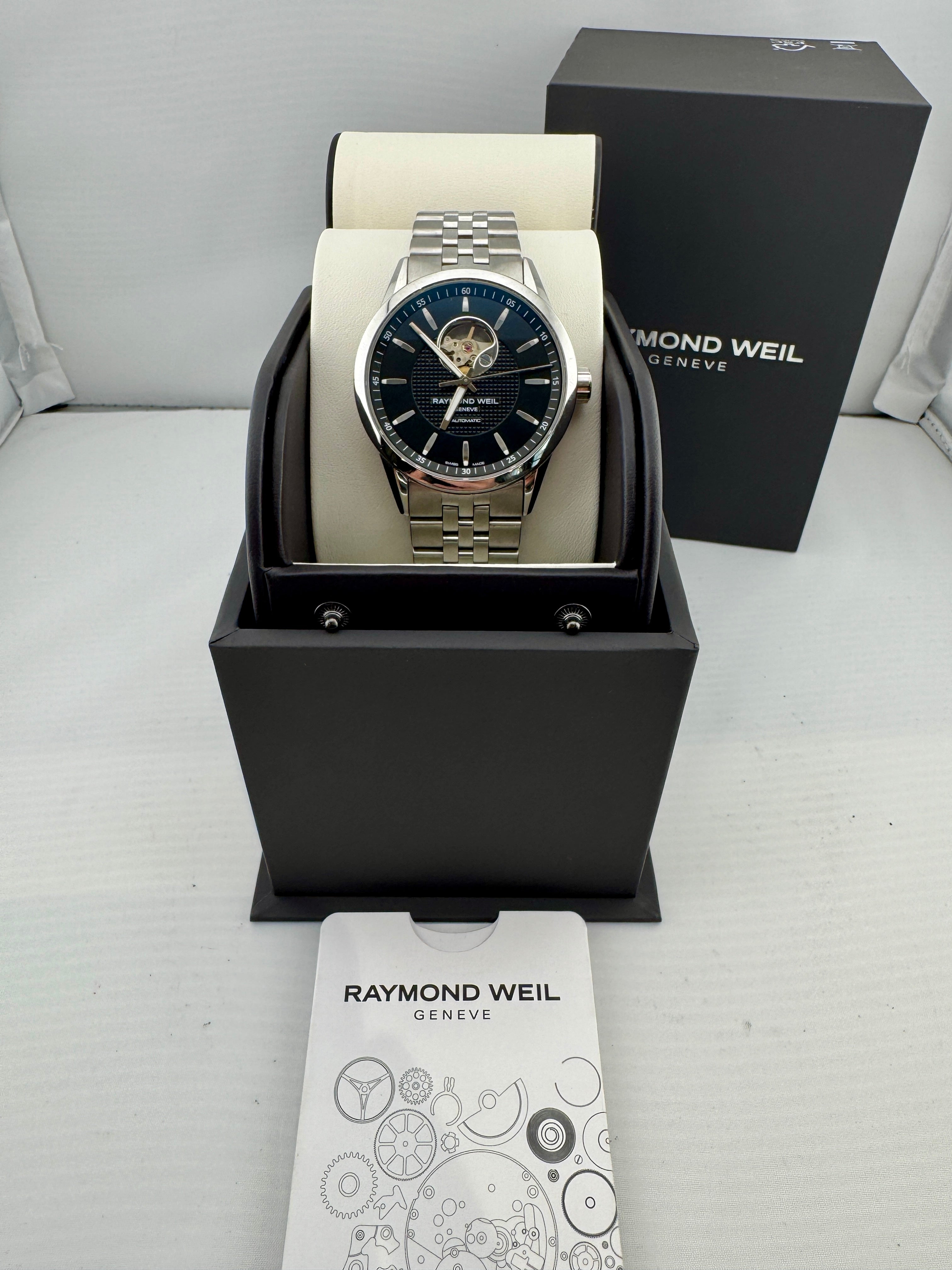 Pre Owned - Raymond Weil Open Heart - 2025 - 40mm - 4200 - Full Set - Goldbank Jewellers