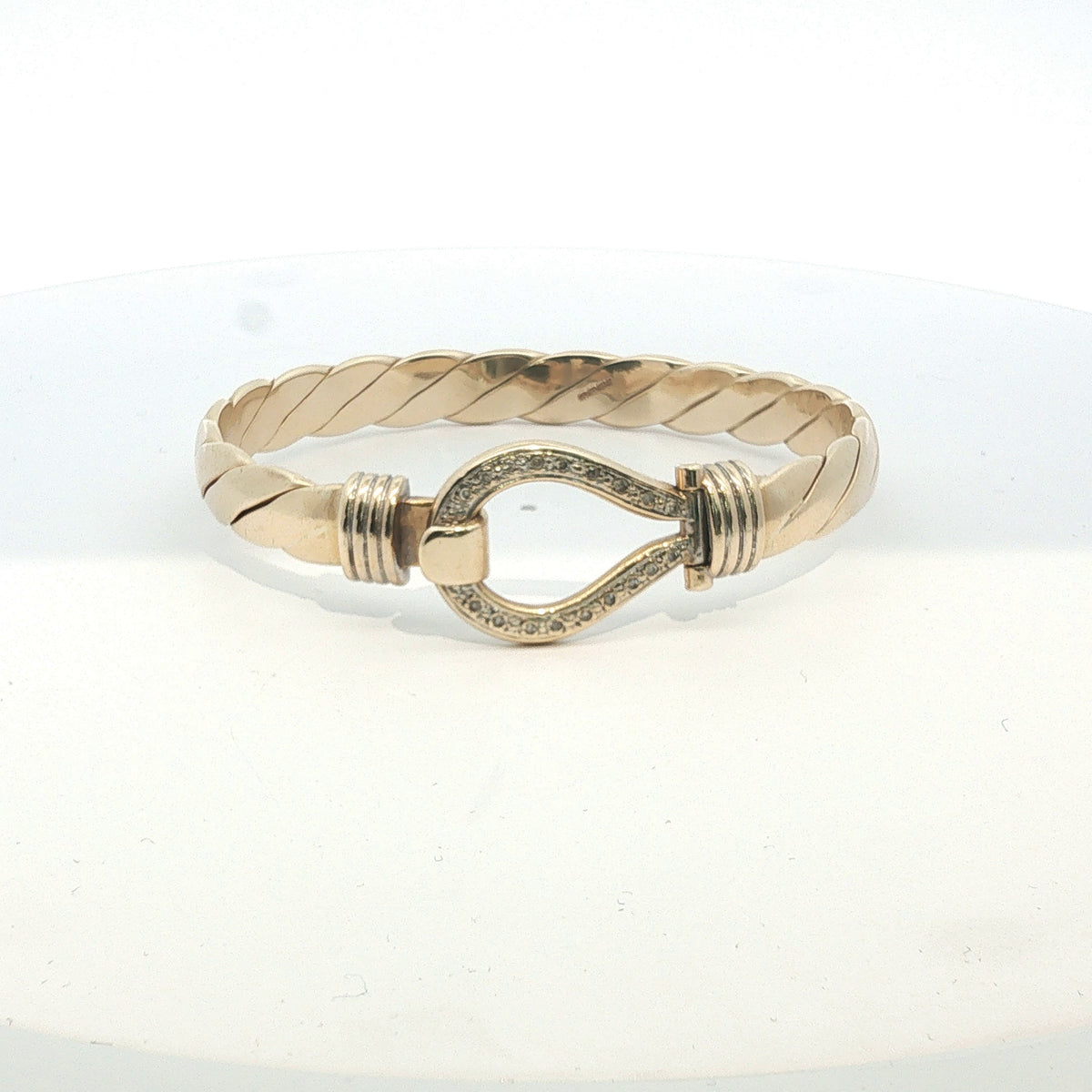 7" - Pre Owned - 9ct - Stone Set Hook And Loop Bangle - ( 34.02g )