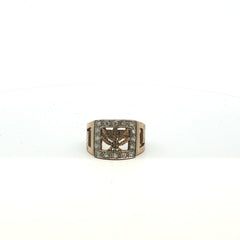 size T - Pre Owned - 9ct - Stone Set Leaf Ring - ( 7.07g )
