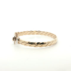 9ct - Pre owned - Hook & loop bangle - 6.75" - (22.35g) - 6mm