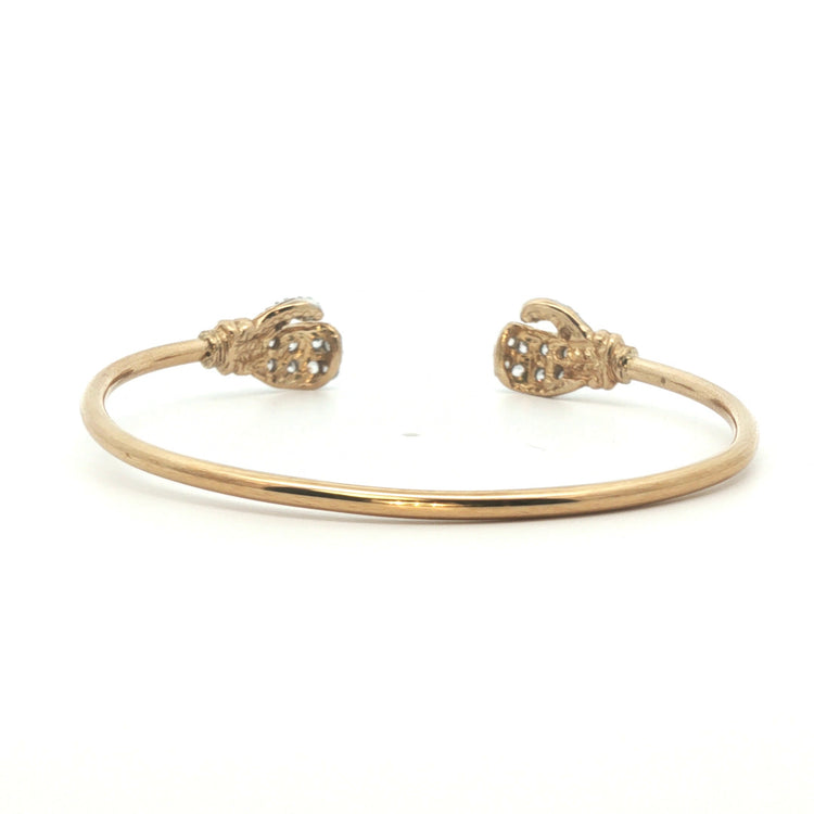 9ct - Pre owned - Boxing gloves torque bangle - 5.25"- (6.45g) - 2mm