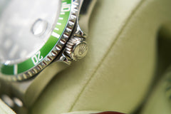 Pre Owned - Rolex Submariner “Kermit” – 16610LV (2005 )  - Full Set - 40mm