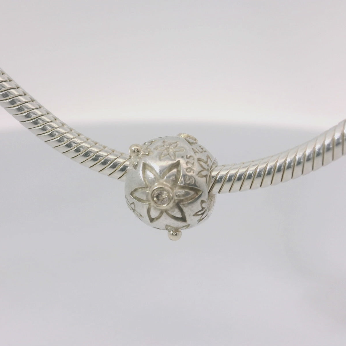 Genuine Pandora 790399DN Sterling Silver and 14ct Diamond Flower Power Charm