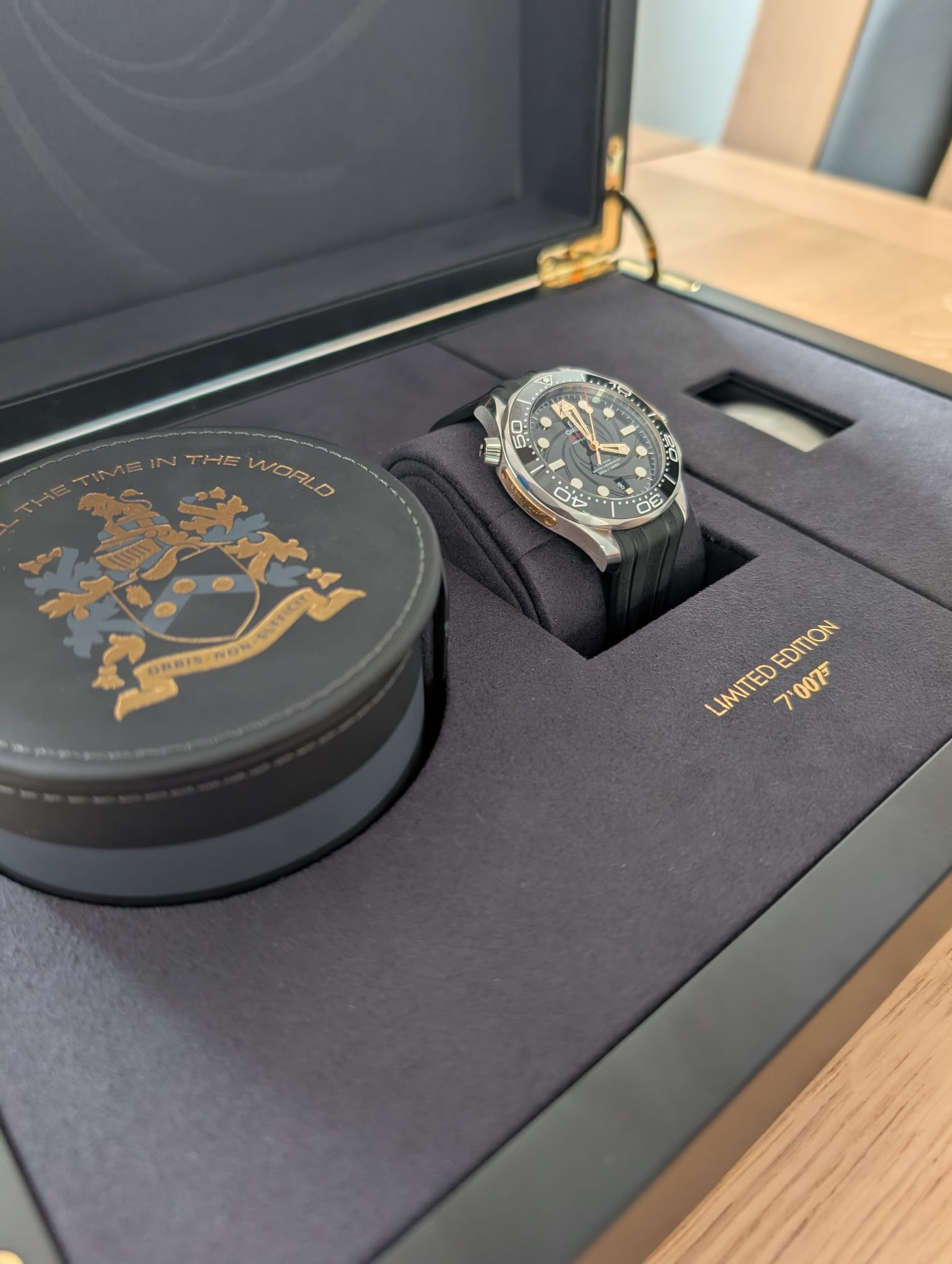 2019 Omega Seamaster 300M James Bond 007 Limited Edition | Ref. 210.22.42.20.01.004 | 42mm | Full Set