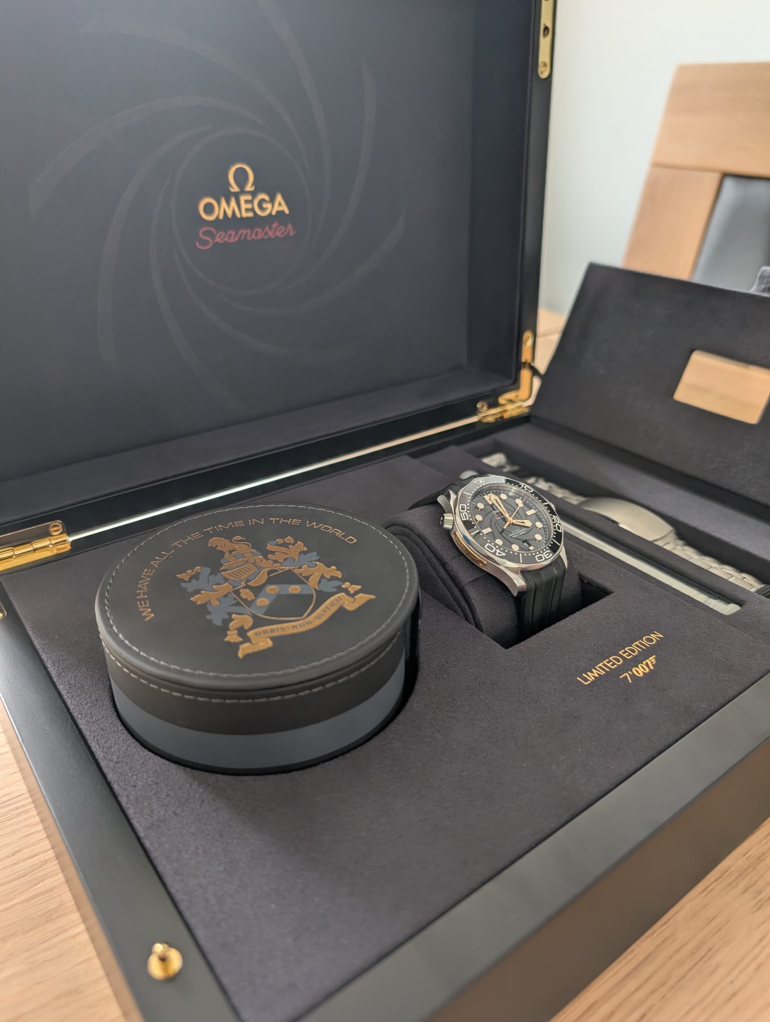2019 Omega Seamaster 300M James Bond 007 Limited Edition | Ref. 210.22.42.20.01.004 | 42mm | Full Set
